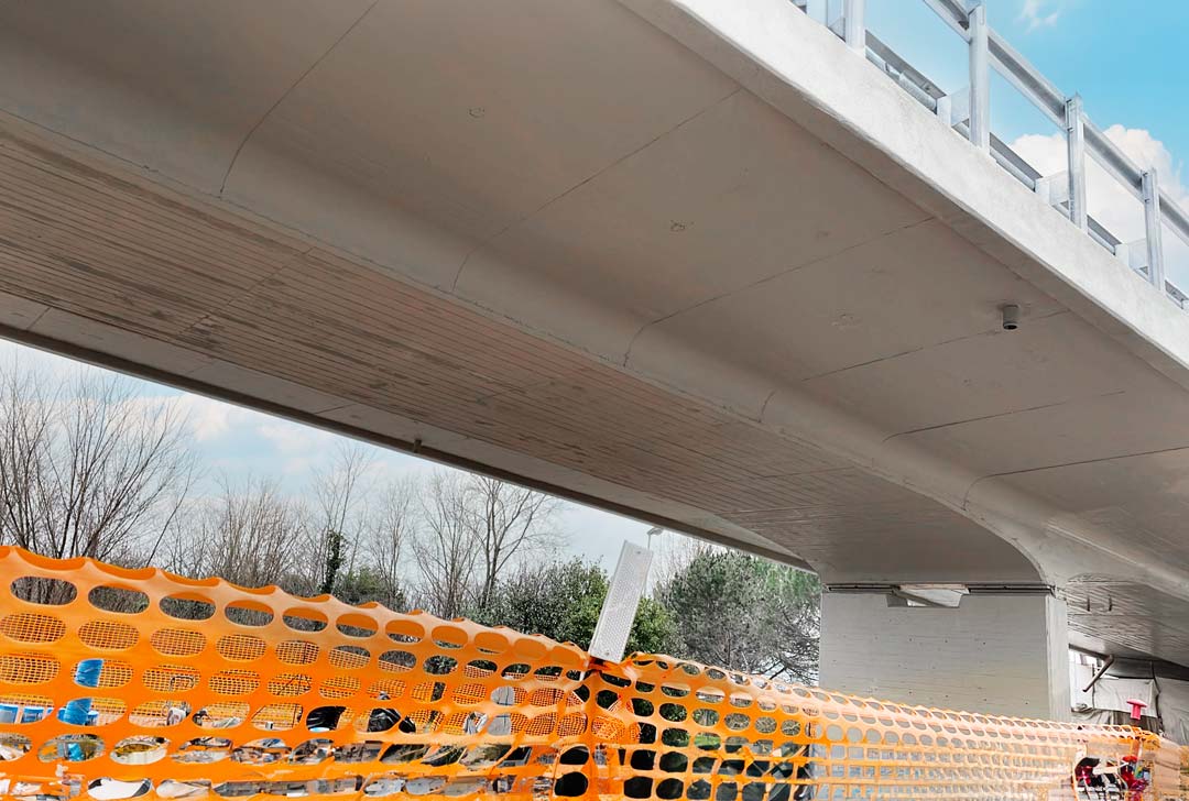 Lavori di manutenzione straordinaria nel Viadotto IV Stormo Caccia, al km 17+452 della S.S. 55 “Dell’Isonzo” a Gorizia Lavori di manutenzione straordinaria nel Viadotto IV Stormo Caccia, al km 17+452 della S.S. 55 “Dell’Isonzo” a Gorizia