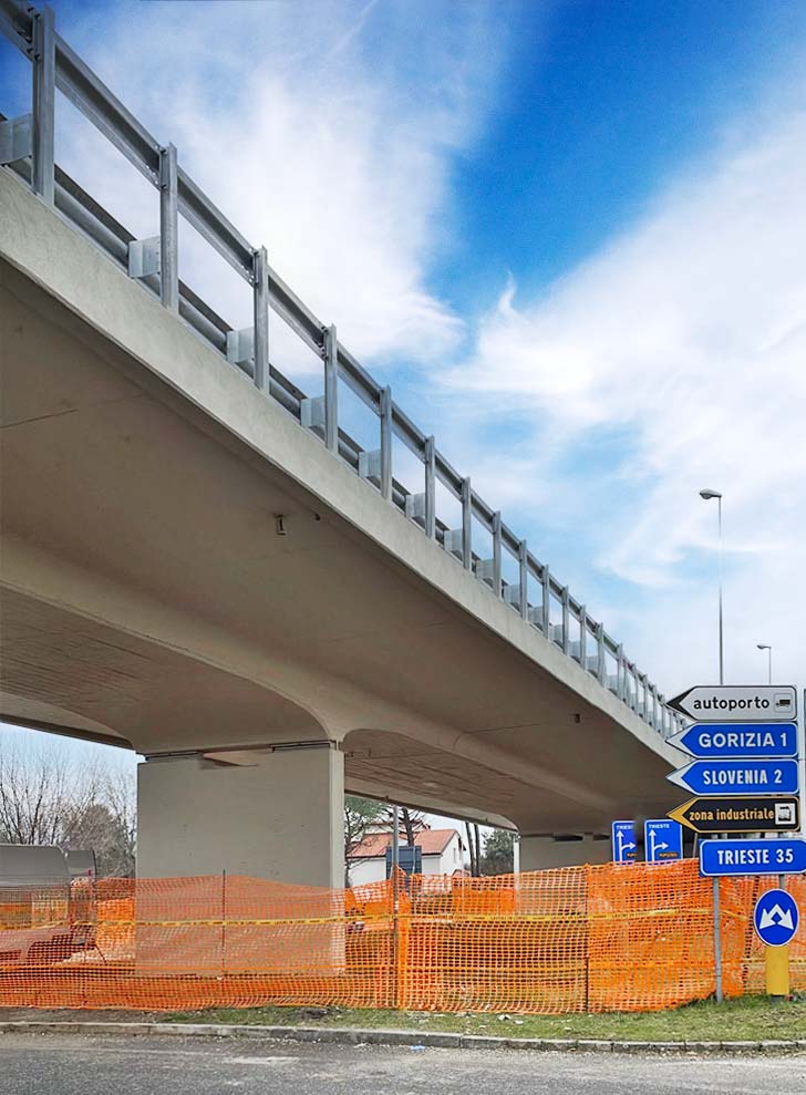 Lavori di manutenzione straordinaria nel Viadotto IV Stormo Caccia, al km 17+452 della S.S. 55 “Dell’Isonzo” a Gorizia Lavori di manutenzione straordinaria nel Viadotto IV Stormo Caccia, al km 17+452 della S.S. 55 “Dell’Isonzo” a Gorizia