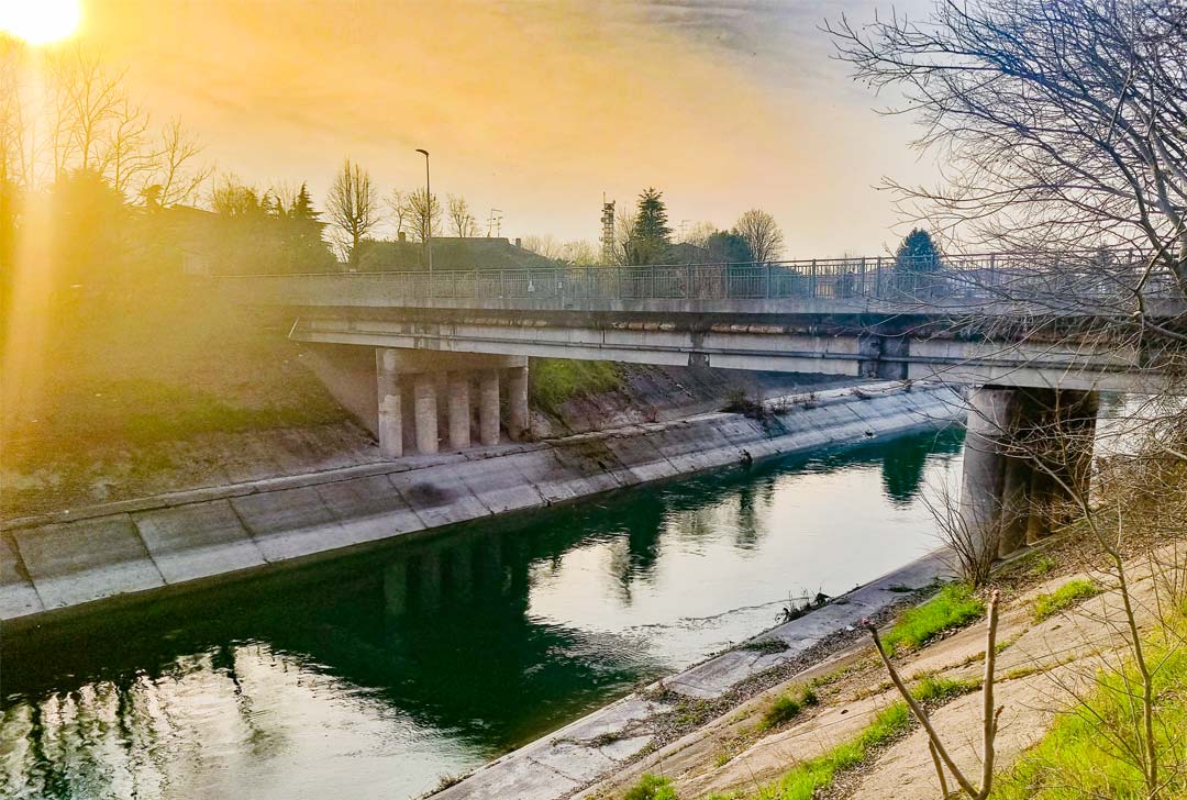 Ristrutturazione del ponte sulla S.P. 28 sul Canale Diversivo in comune di Mantova – fraz. Virgiliana Ristrutturazione del ponte sulla S.P. 28 sul Canale Diversivo in comune di Mantova – fraz. Virgiliana