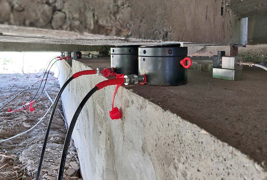 Lavori per interventi di messa in sicurezza su vari manufatti della rete viaria provinciale Lavori per interventi di messa in sicurezza su vari manufatti della rete viaria provinciale