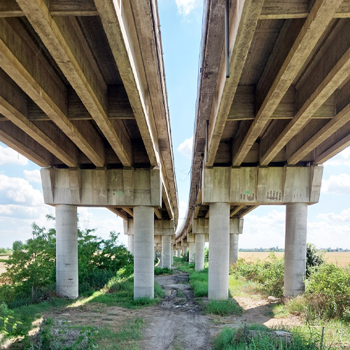 Ponte sul fiume Po